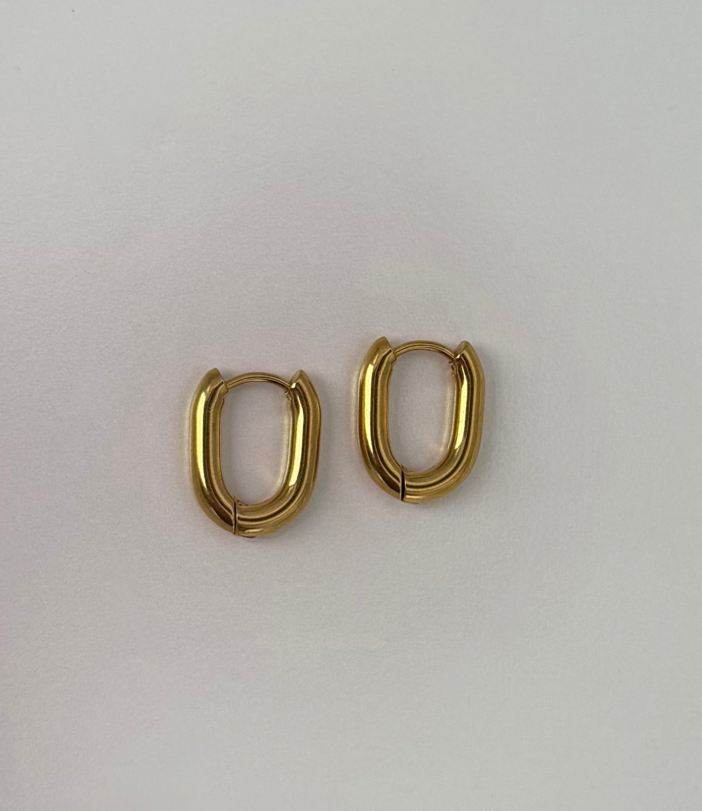 Oro Hoops